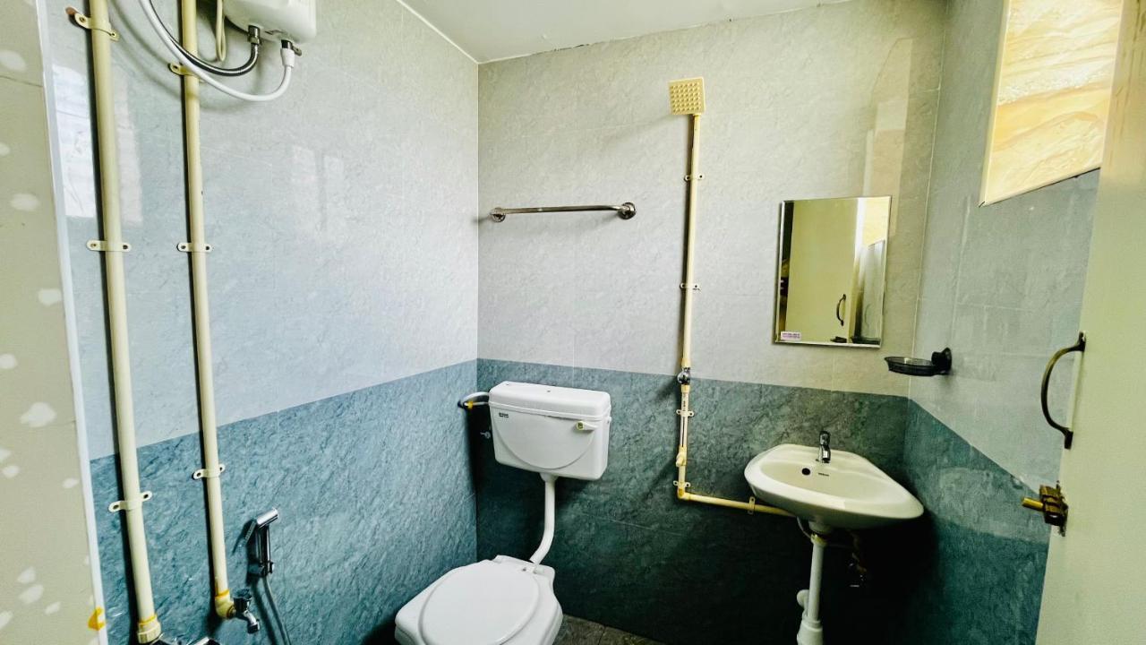 Hotel Star Nivas, Srirangam Tiruchirappalli Екстериор снимка
